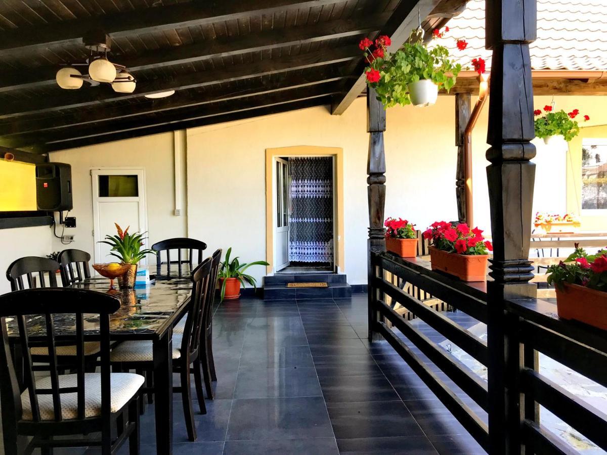 La Dory Apartment Satu Sugatag Ngoại thất bức ảnh