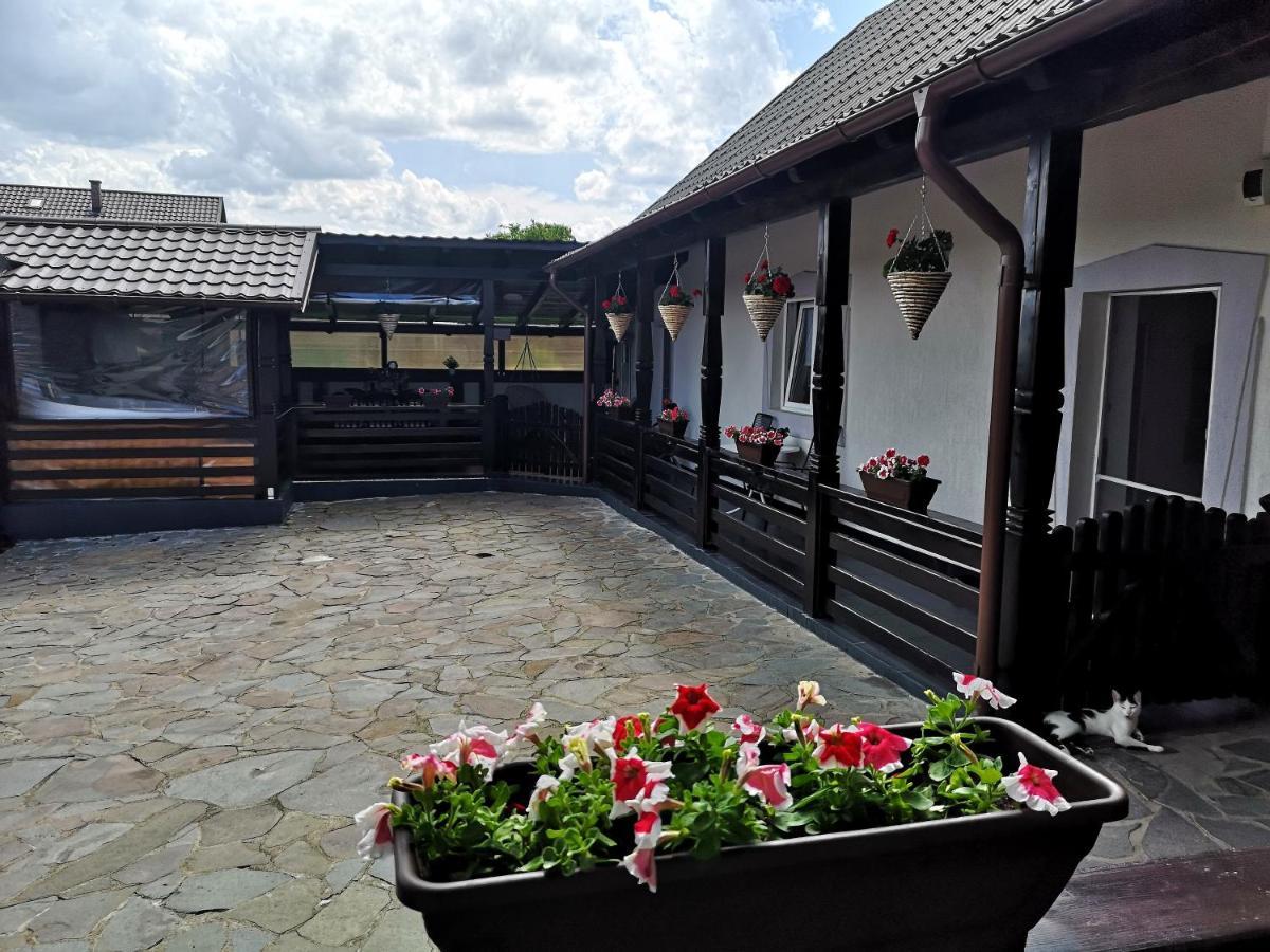 La Dory Apartment Satu Sugatag Ngoại thất bức ảnh